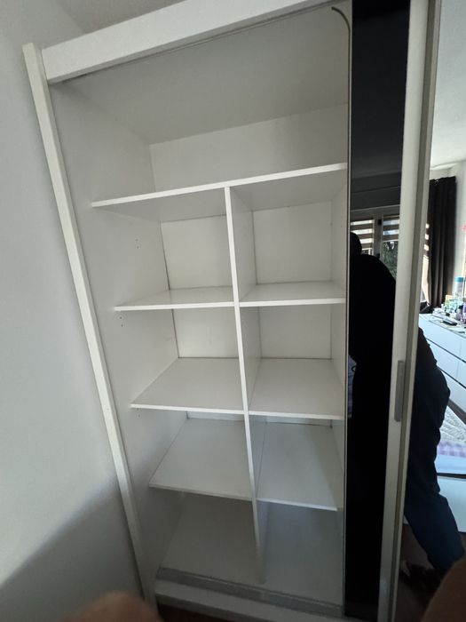 Szafa dwudrzwiowa przesówna dwa lustra