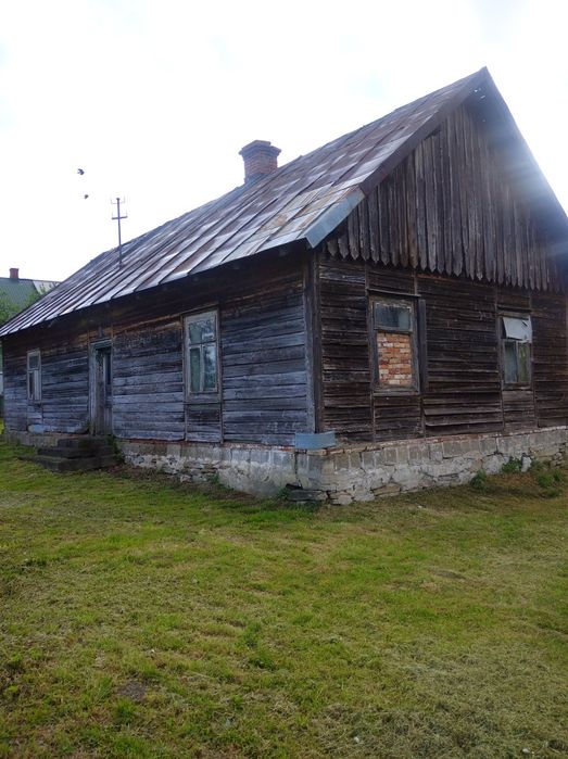 Stare deski belki dom do rozbiórki