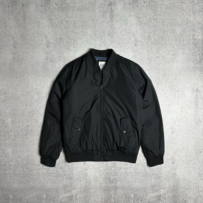 Черный нейлоновый утипленный бомбер Gap levis alpha размер S