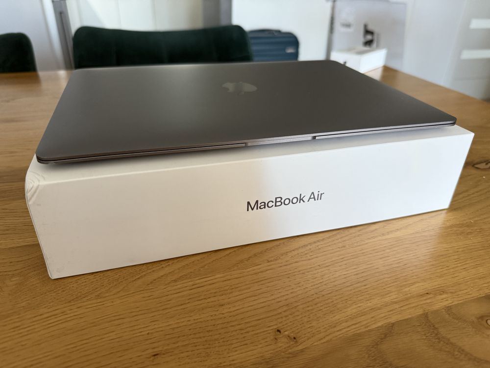 MacBook AIR M1 13” 8/256