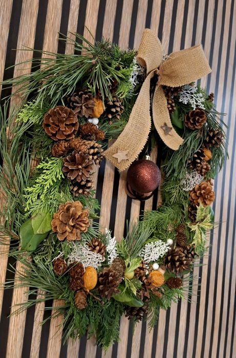 Wianek na drzwi  świąteczny