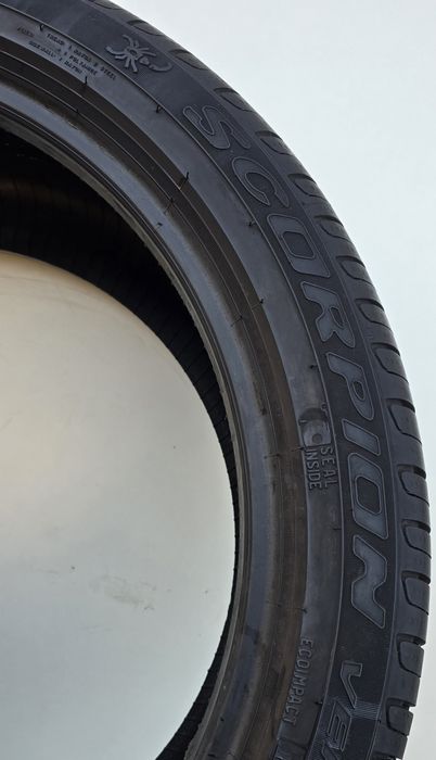 2x 255 40R20 Pirelli Scorpion Verde