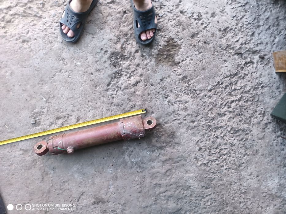 Гідроциліндр для