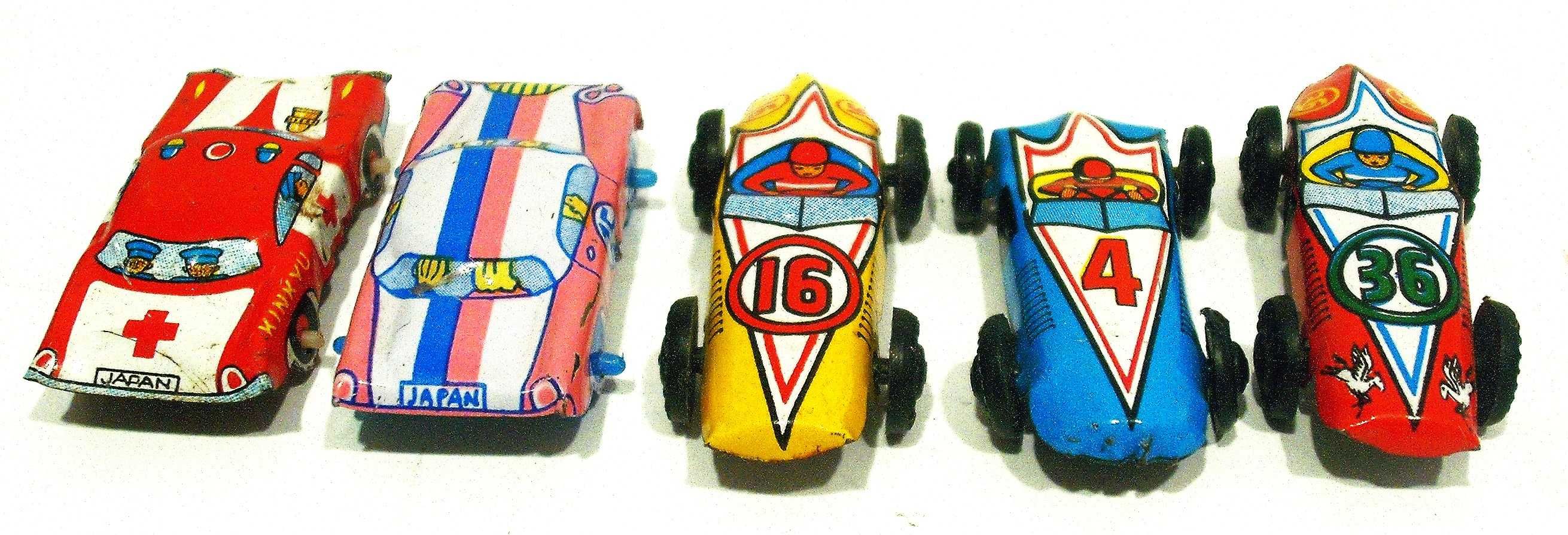 5 Carros em chapa Japoneses antigos