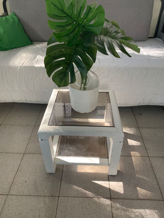 Mesa de centro em madeira para restauro