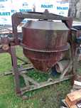 Betoniarka 200l sprzedam