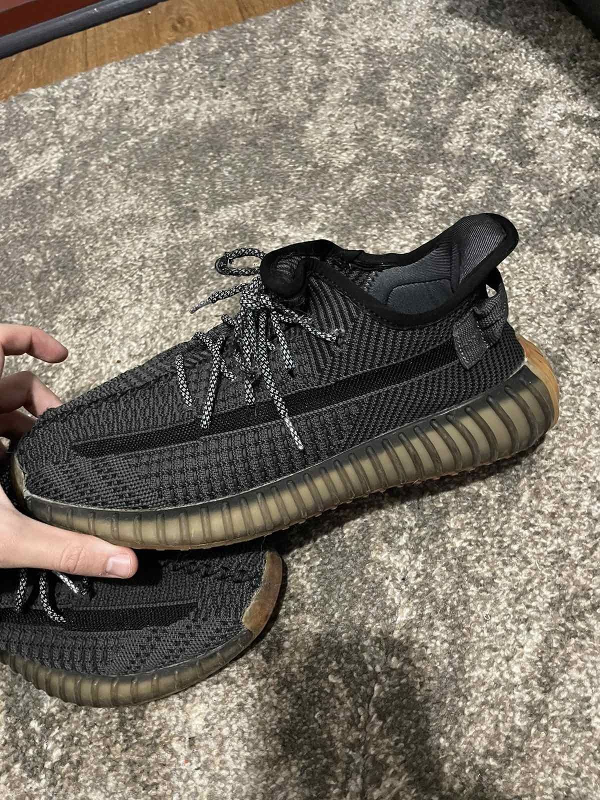 Yeezy boost 350 v2