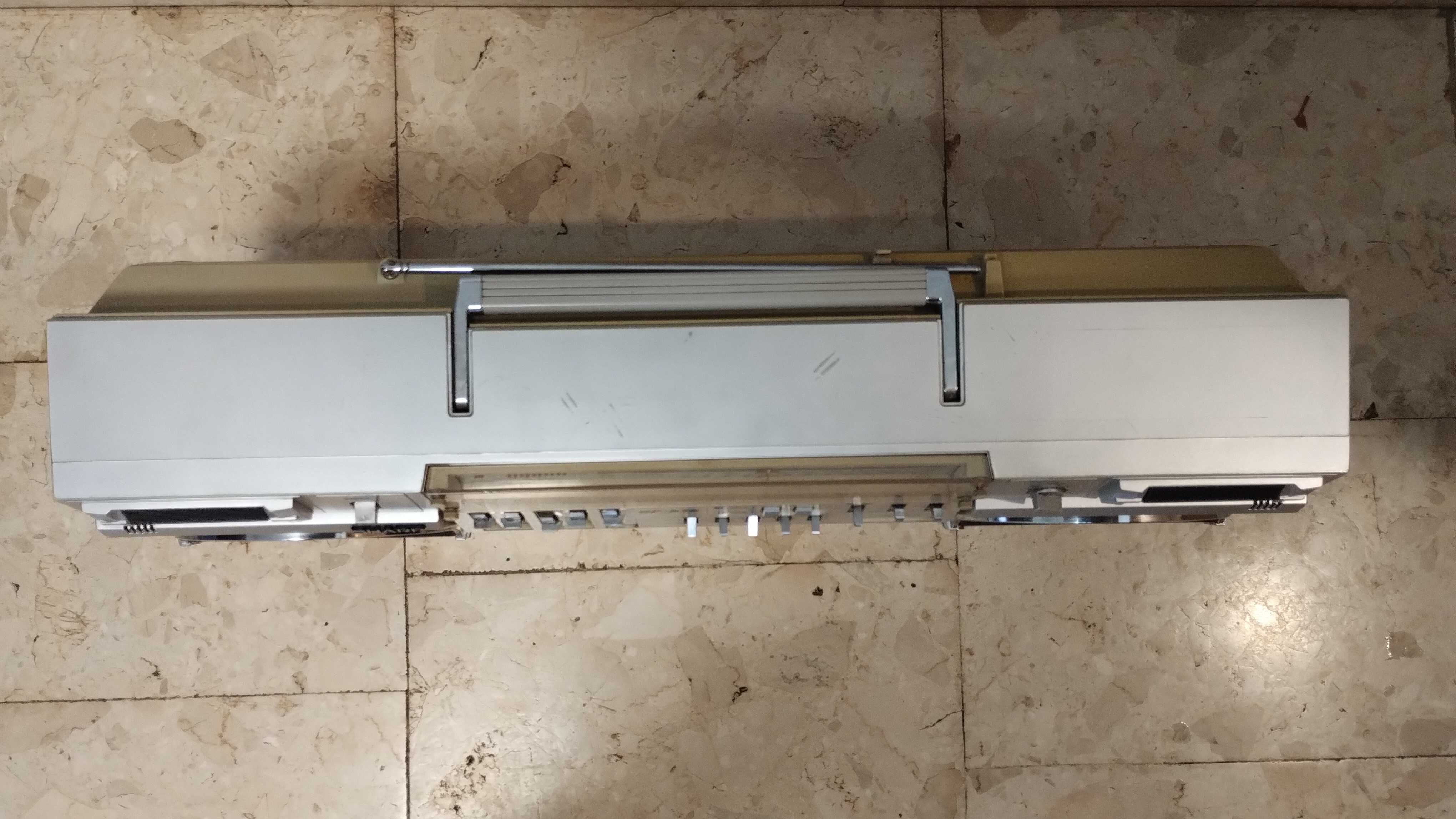 Radiomagnetofon Sharp GF-575