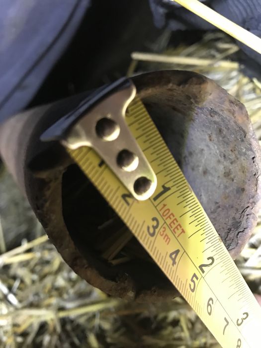 Продам трубу , діаматр 57мм. Довжина 6 м. Товщина стінки 4мм.