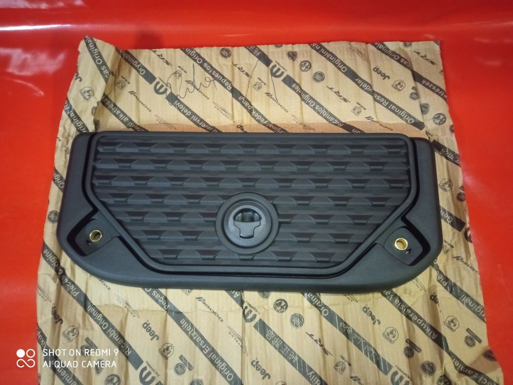 Schowek Tylny Kompletny Nowy Mopar Ram 1500 (19-)