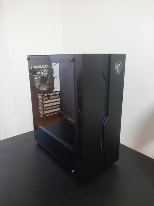 Caixa MSI Vampiric 010M