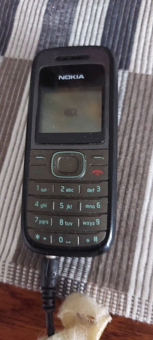 Telefony 4 sztuki