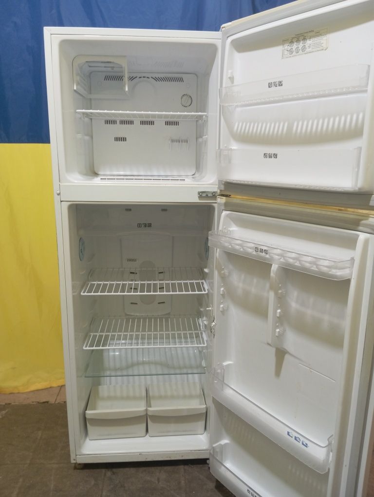 Холодильник Самсунг no frost RT34MB