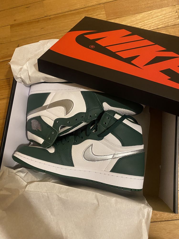 Jordan 1 gorge green