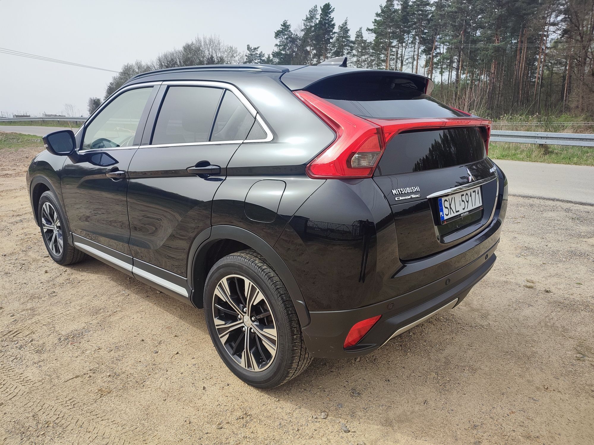 Mitsubishi Eclipse Cross mały przebieg kamery 360