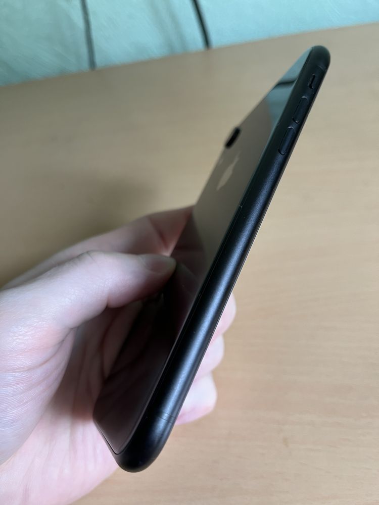 Продам айфон хр iphone xr 128 гб