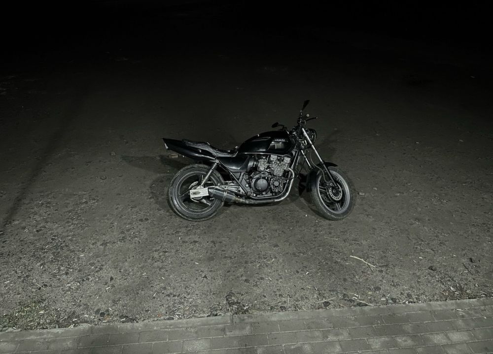 Продам мотоцикл Yamaha XJR400 (не на ходу)