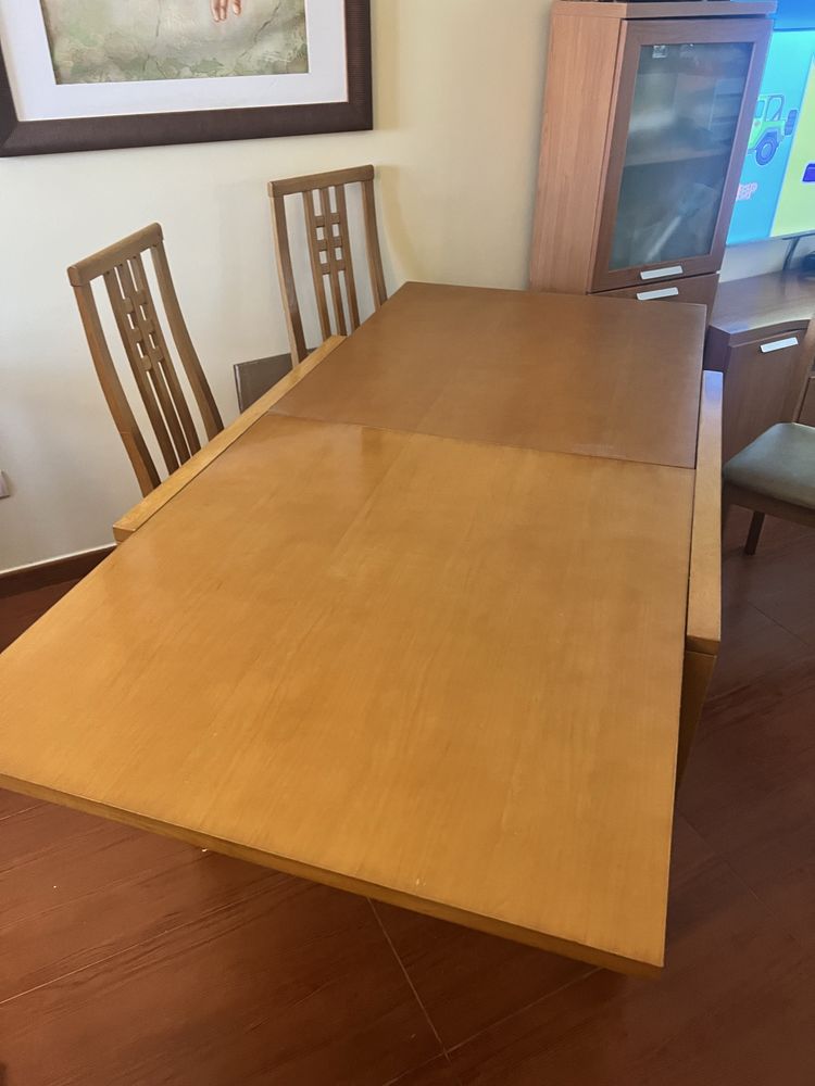 Mesa extensivel + cadeiras