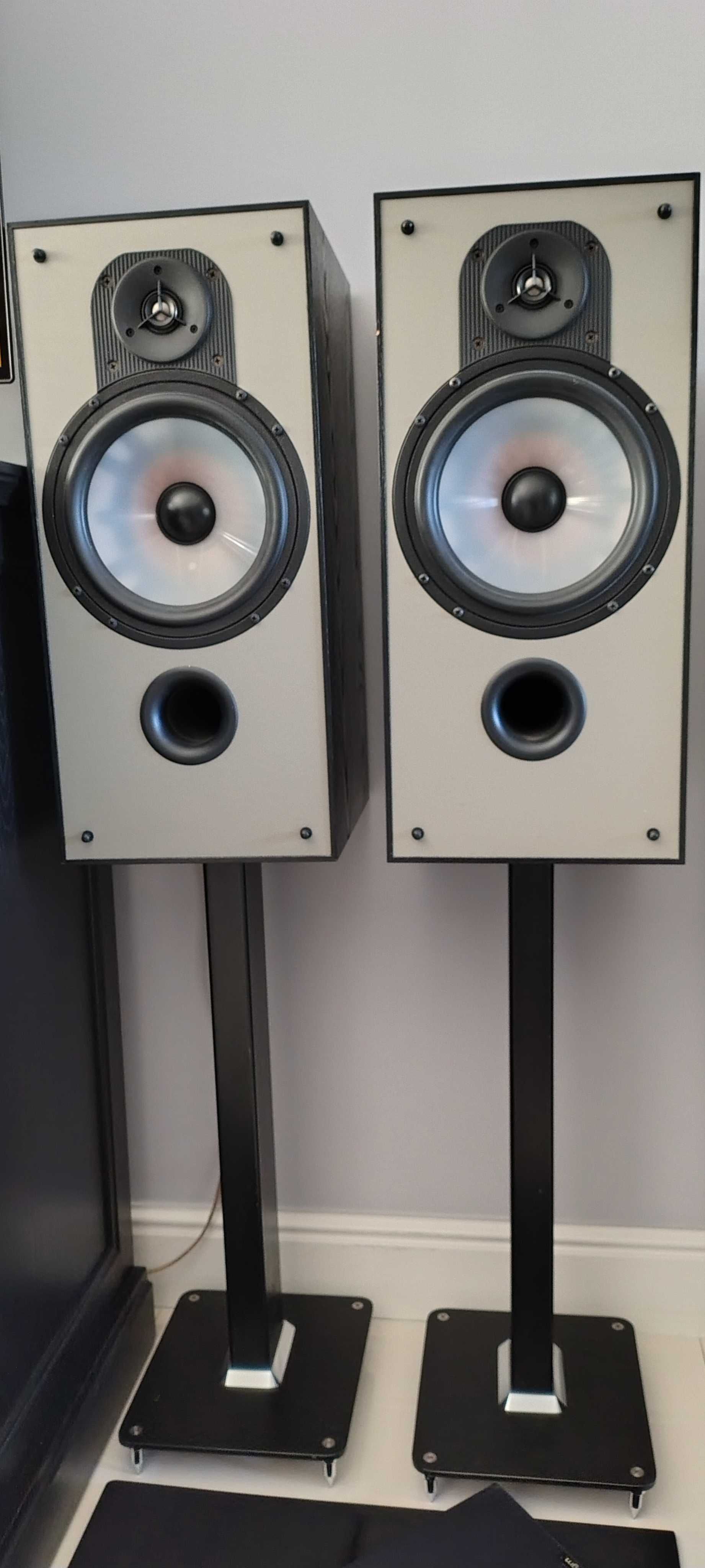 Zestaw 4szt PARADIGM monitor 3 100Wat stend