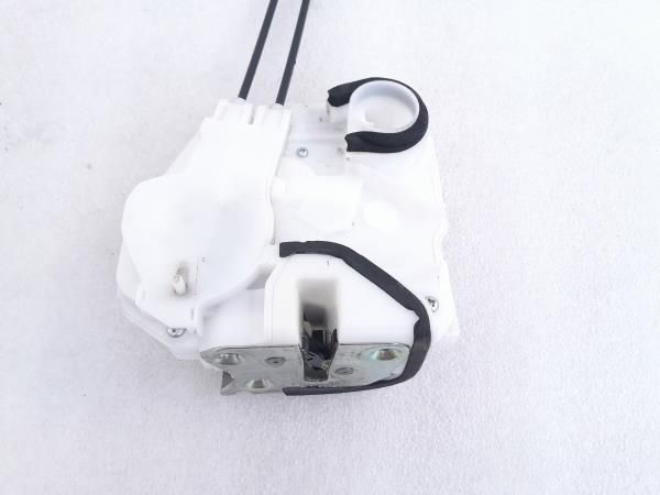 Fechadura / fecho porta trás direito MITSUBISHI ASX (GA_W_)