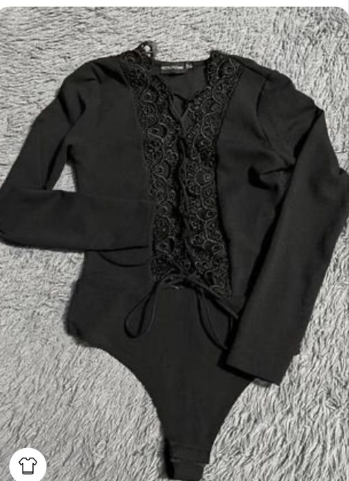 Боді- лонгслів,  чорний prettylittlething