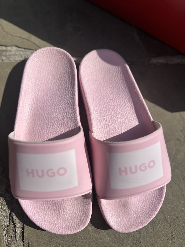 Шлепки Hugo Boss Кроссівки New Balance 9060 Original