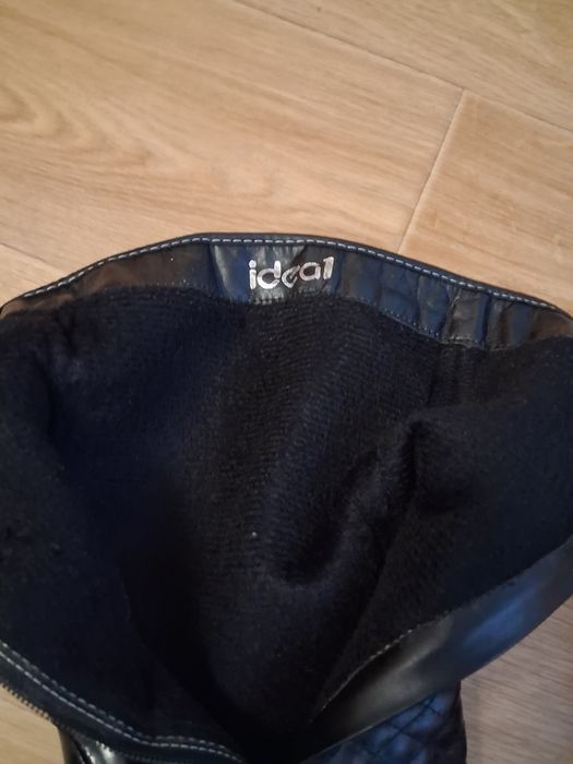 Продам жіночі сапоги.