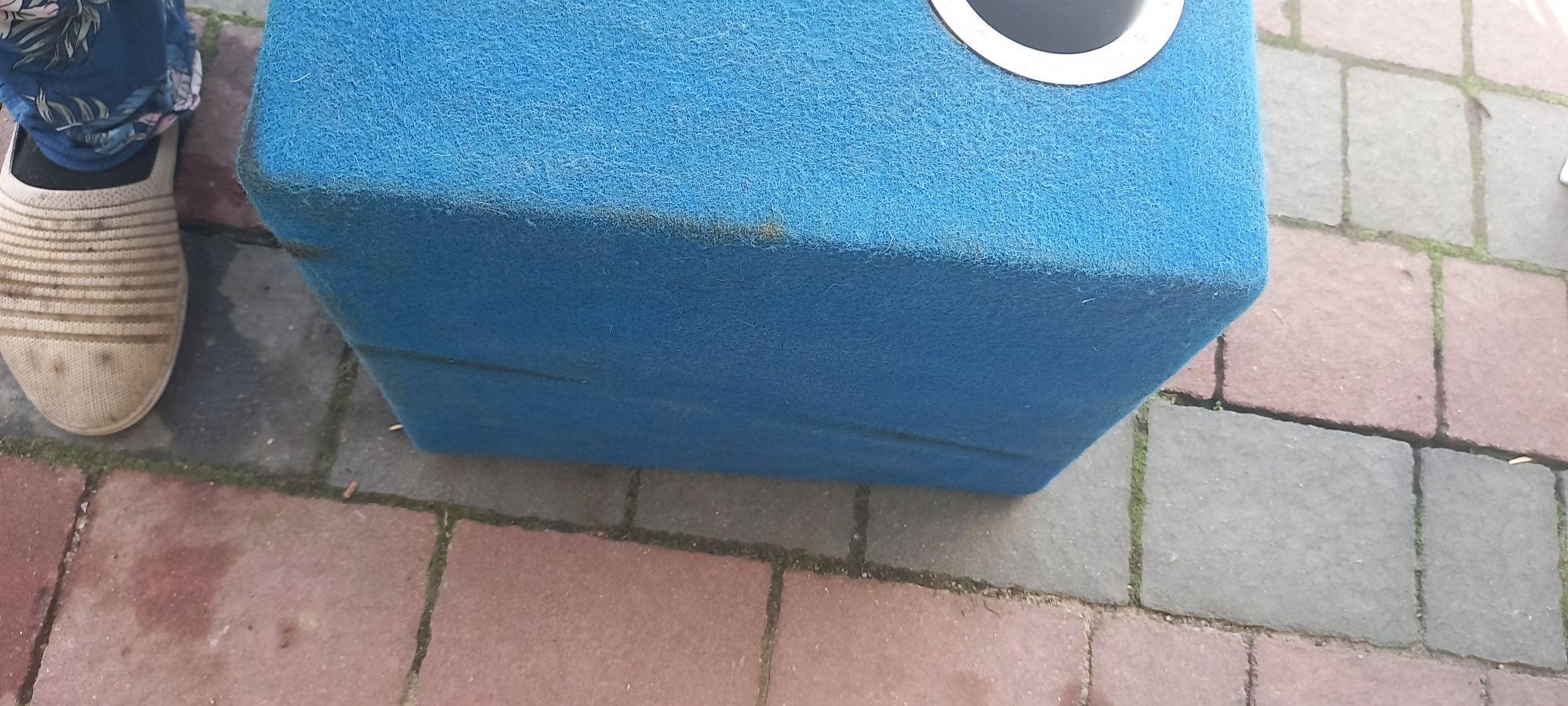 Sprzedam subwoofer ze wzmacniaczem