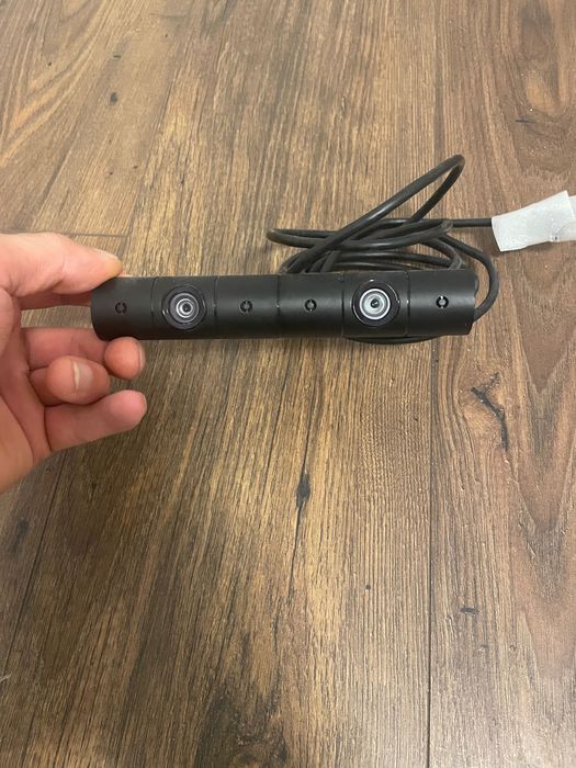 Sprzedam ps4 pro 1tb w dobrym stanie wizualnym i technicznym