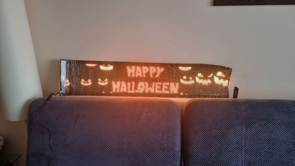 Глаза дьявола в авто или как рекламная вывеска