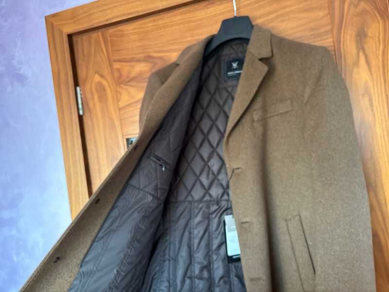 Piękny męski płaszcz na zimę brązowy Pako Lorente rozmiar 54 z metkami