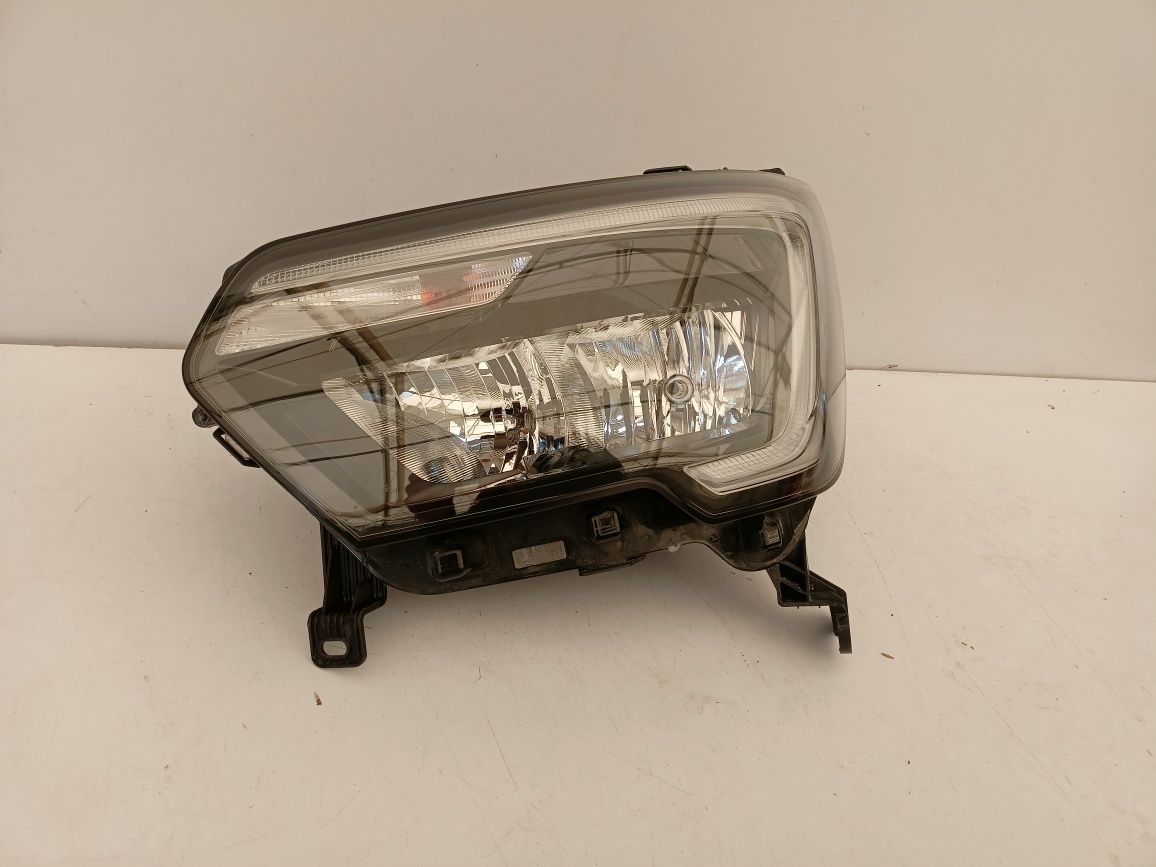 Renault Master III 3 lift FL IV 4 19- lampa lewy przód lewa przednia