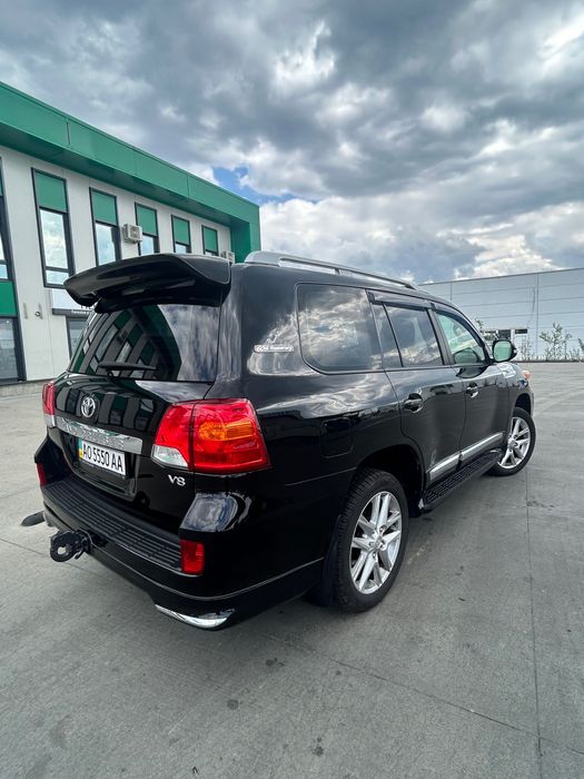 Крузак в продаже тоуота 200