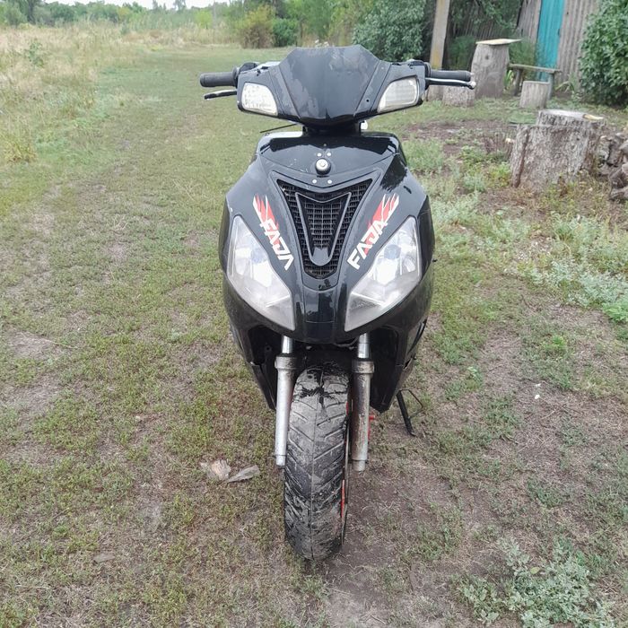 Продам скутер не дорого срочно