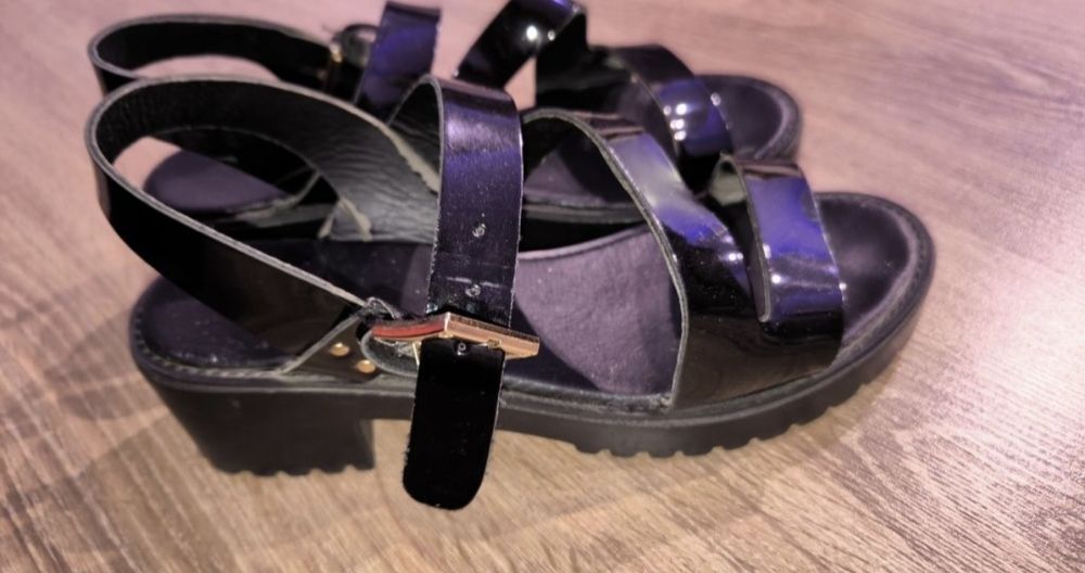 Літне взуття для жінок