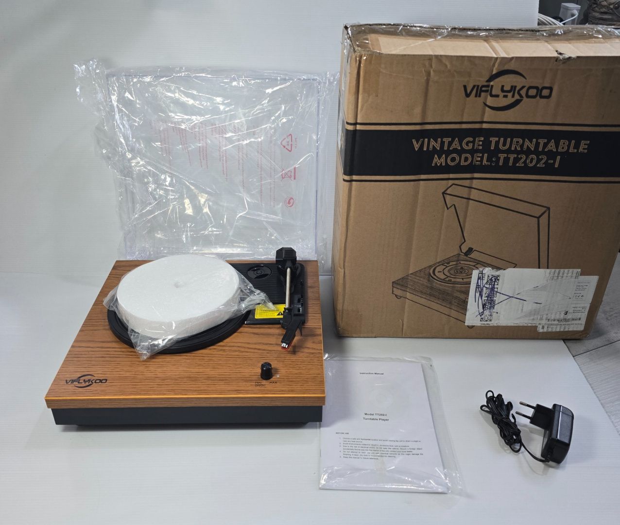 Gramofon Bluetooth VIFLYKOO z 2 głośnikami stereo, bezprzewodowy Retro