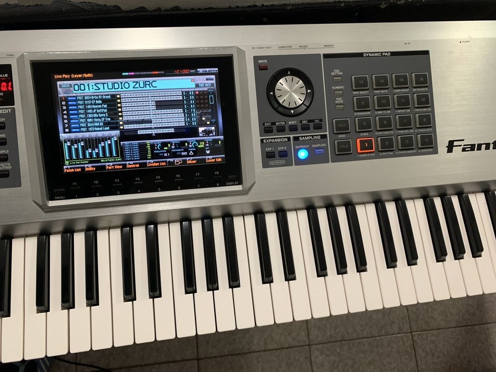 Roland Fantom G7 + Saco de transporte