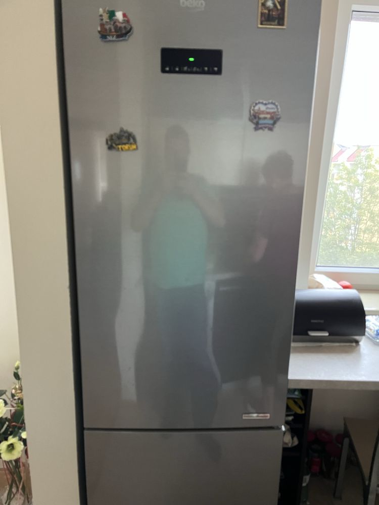 Spraedam lodowkę BEKO