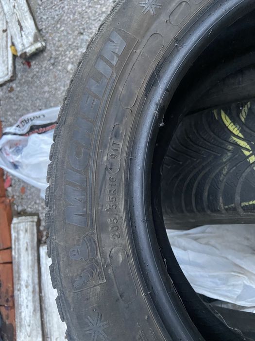 Продам зимову гуму мішелін 205/55R16