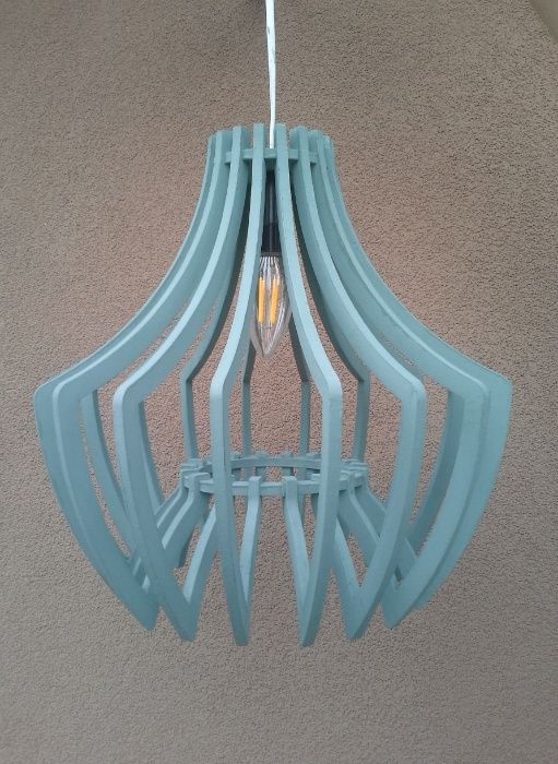 Lampa wisząca wysokość 31 cm, średnica 30 cm