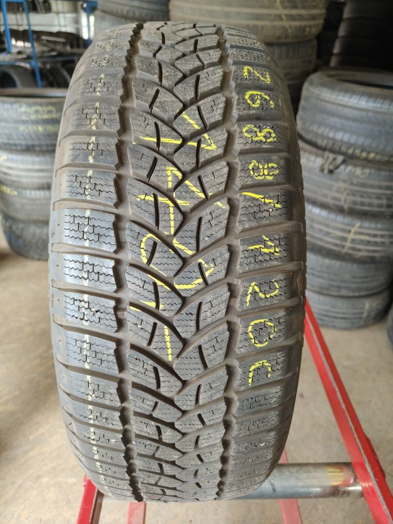 205/55R16 91T Firestone WinterHawk 3       Z688/120C
