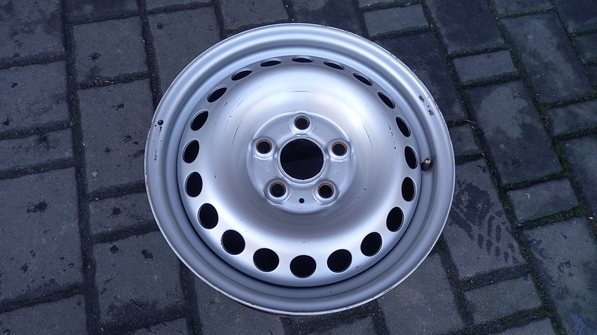 Felgi Stalowe VW T5 T6 6.5J 16" ET 51 5x120 4szt