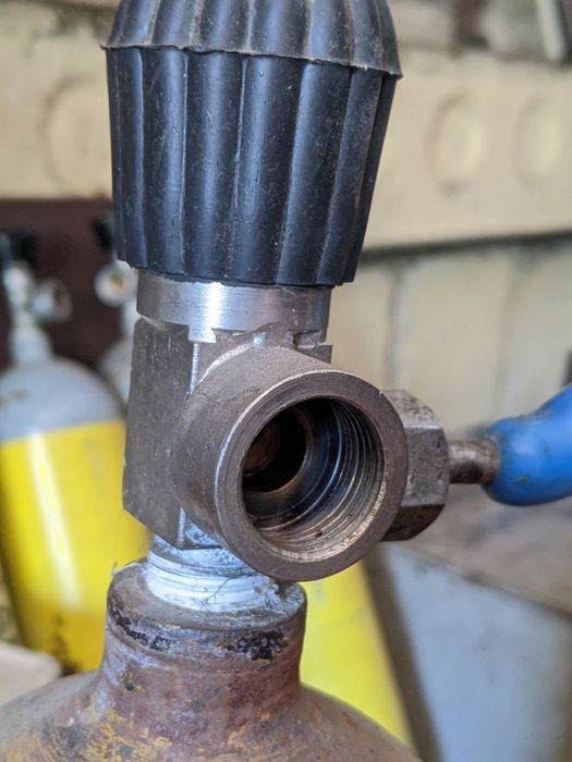 Балони  АВМ7 або Україна 2