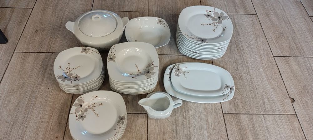 Oddam komplet talerzy Rezerwacja