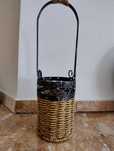 Stojak na wino metalowo ratanowy