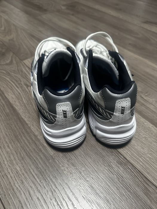 Кросівки Nike нові