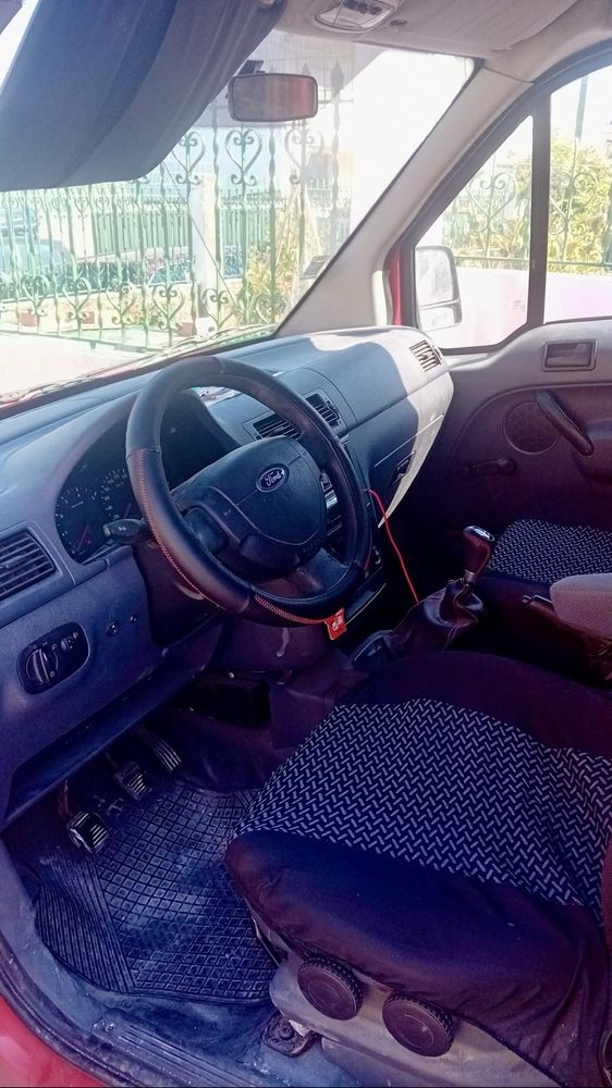 Ford Connect bom estado geral