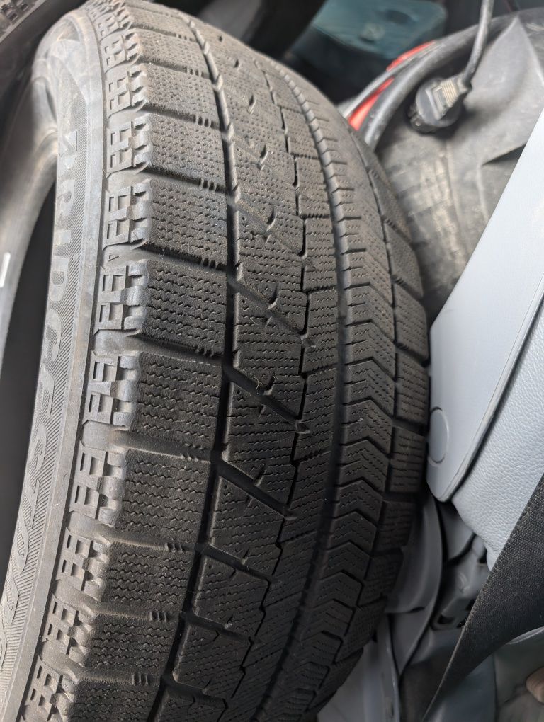 Шини bridgestone  225/60