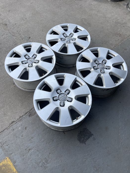 Диски Audi R18 5 130 Dia 71,6 Et 52 7,5J Склад Осокорки