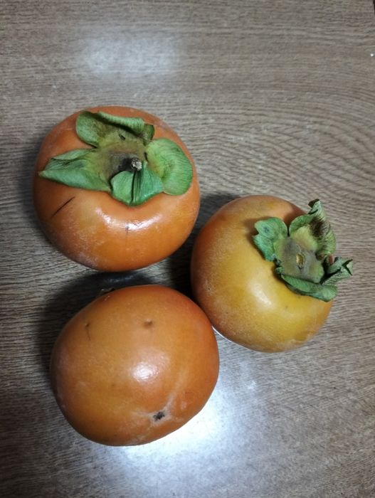 Dióspiros de comer rijos